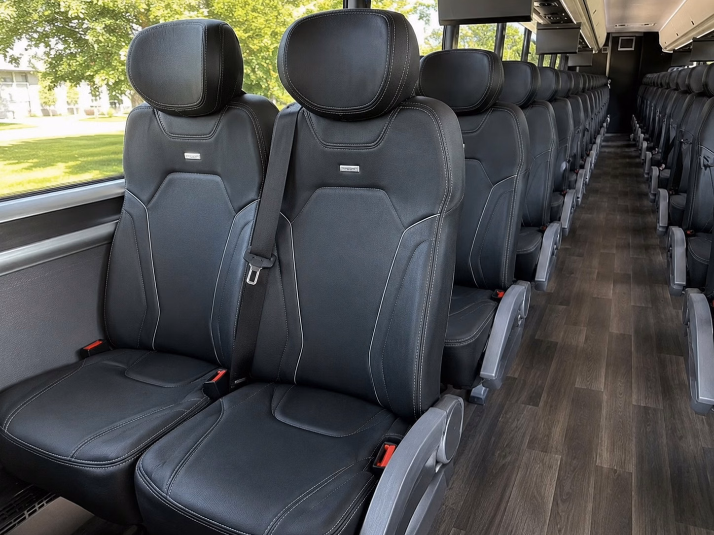 book wedding transportation in cedar rapids or any city nearby