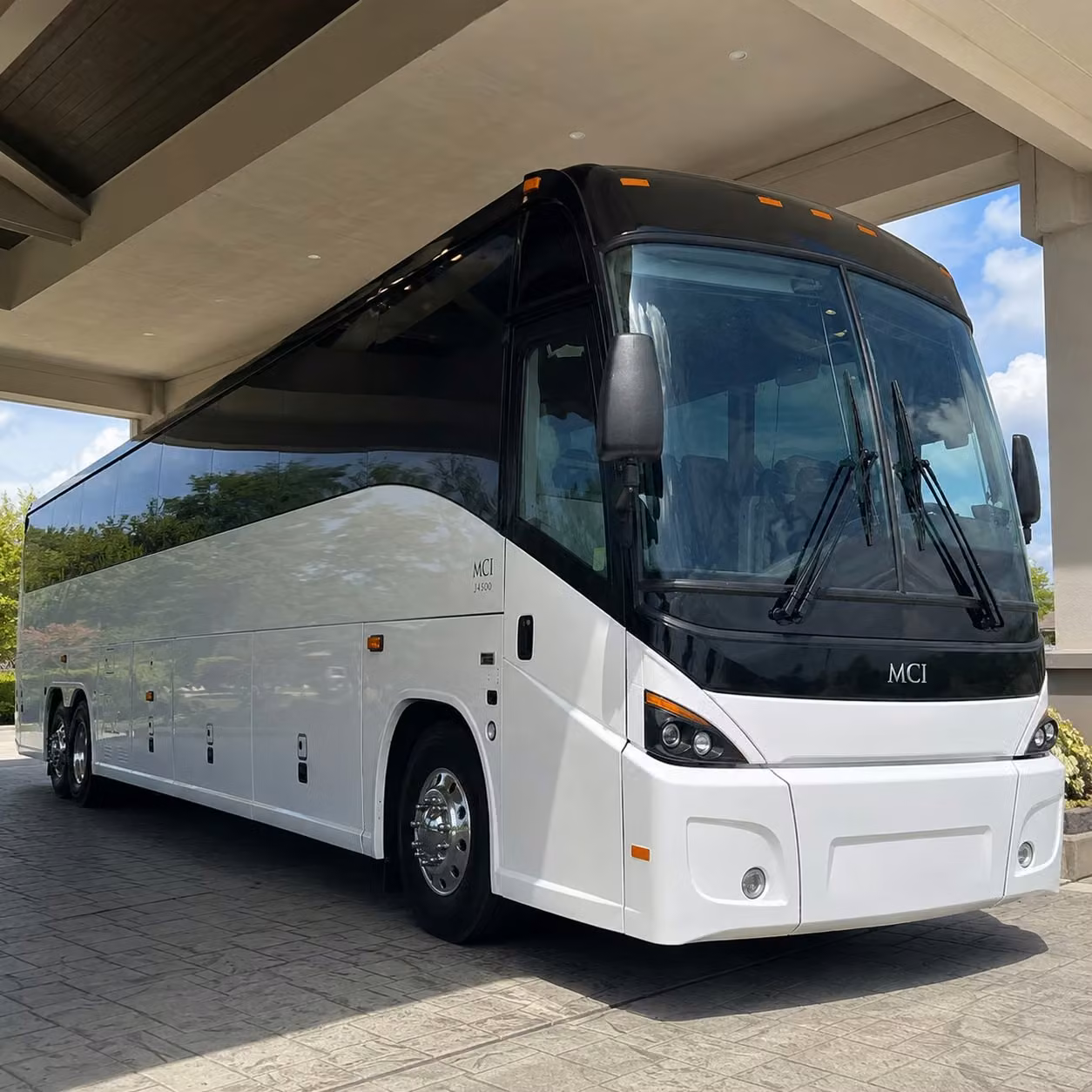 finding group transportation for cedar rapids corporate events and conference shuttles has never been easier