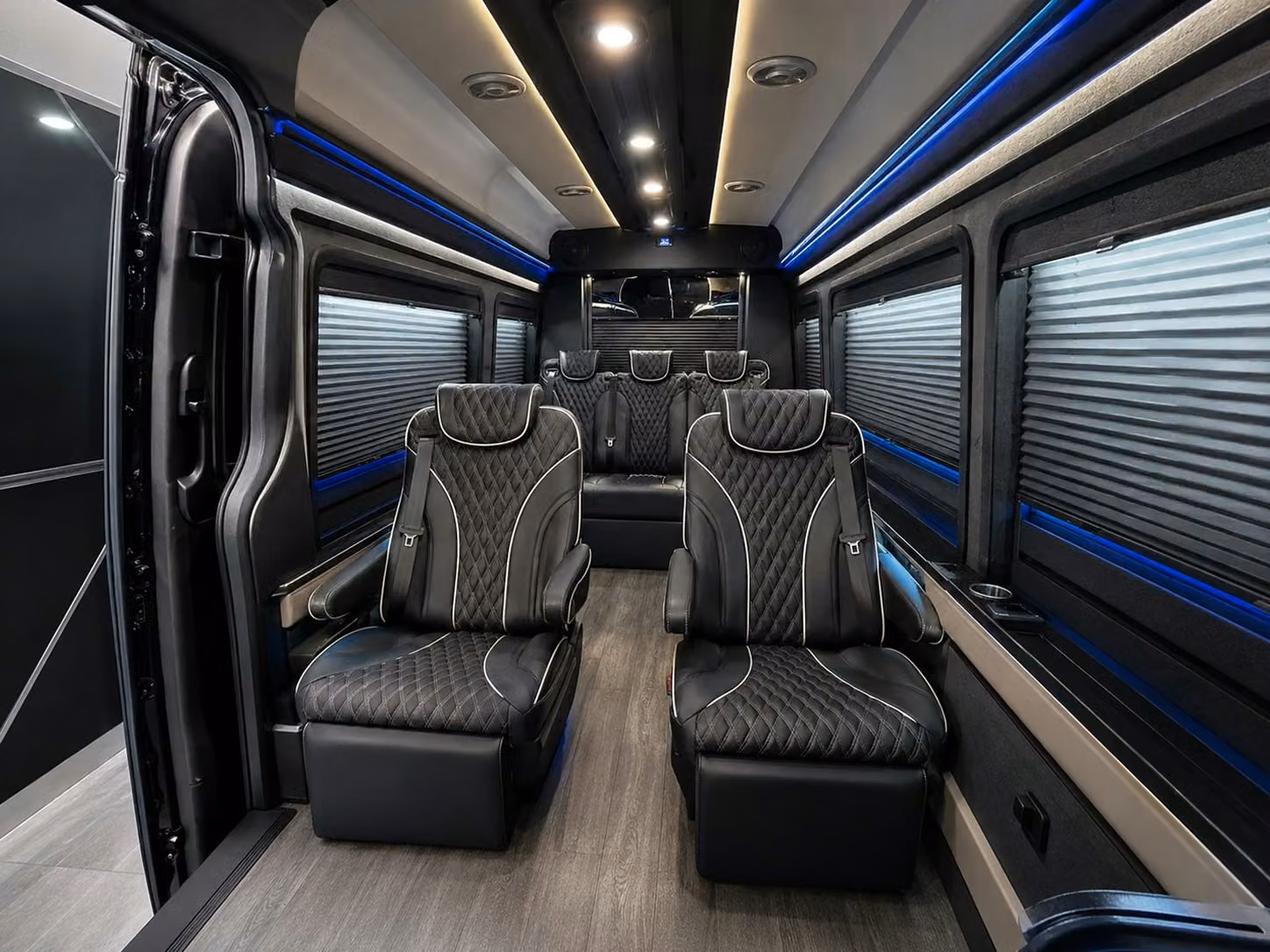 hotel shuttle and airport transfer packages for cedar rapids groups