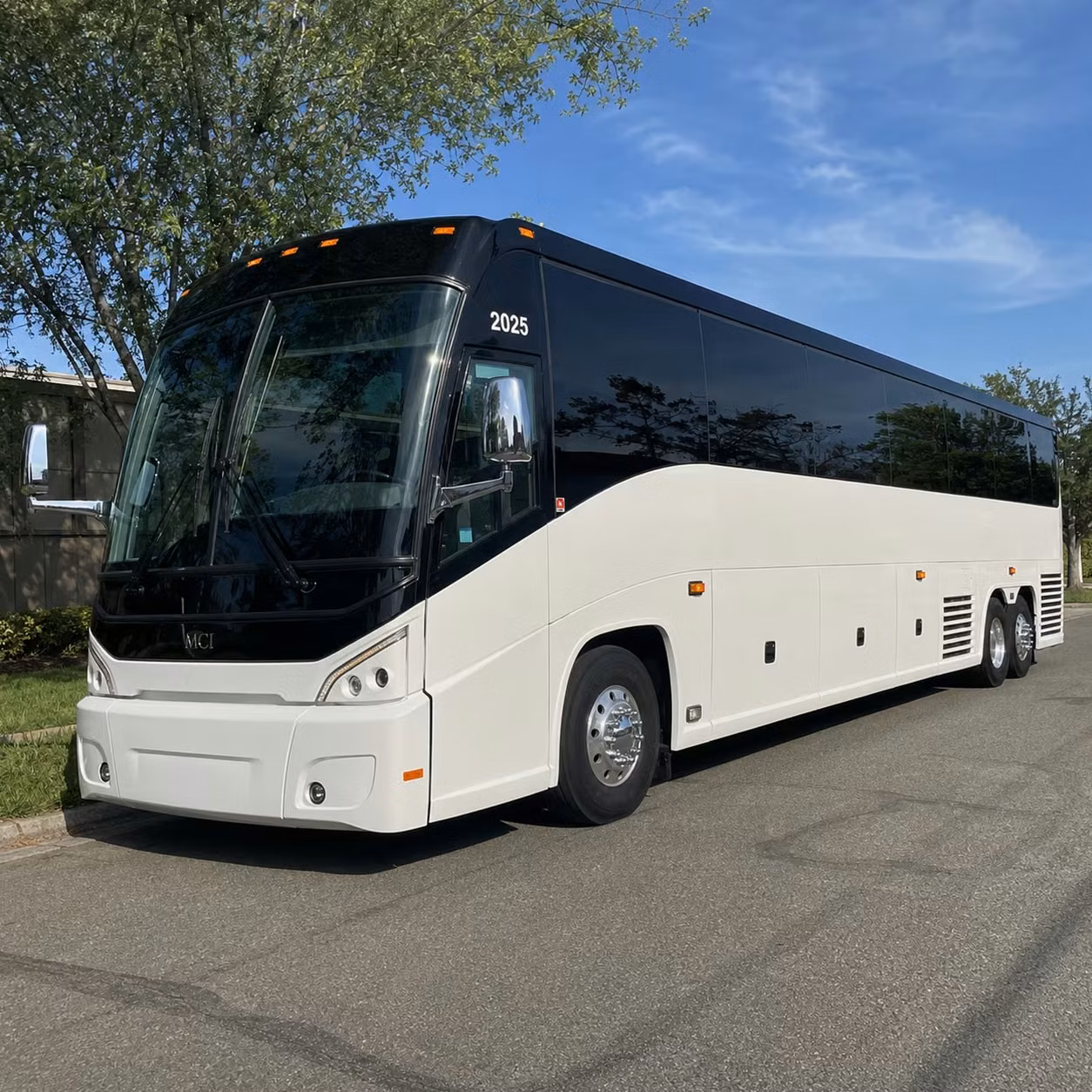 if your group is traveling to des moines iowa city or minneapolis start here